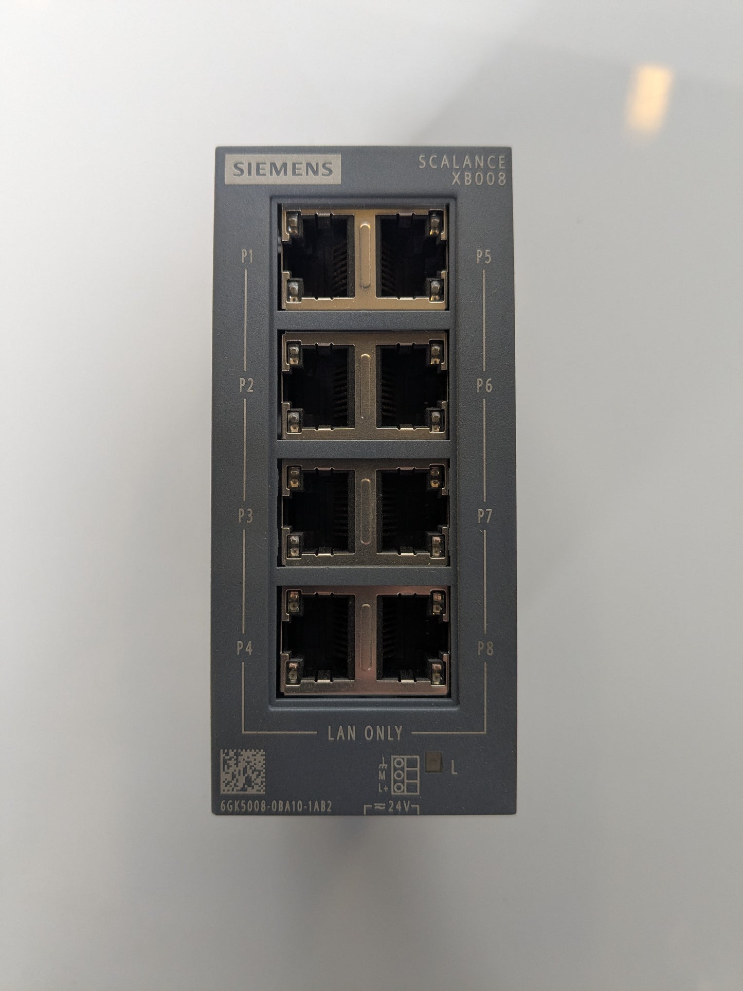 *NEW* Siemens Unmanaged Industrial Ethernet Switch, 24V AC/DC, 8 Inputs - SCALANCE X S - Robot Hub