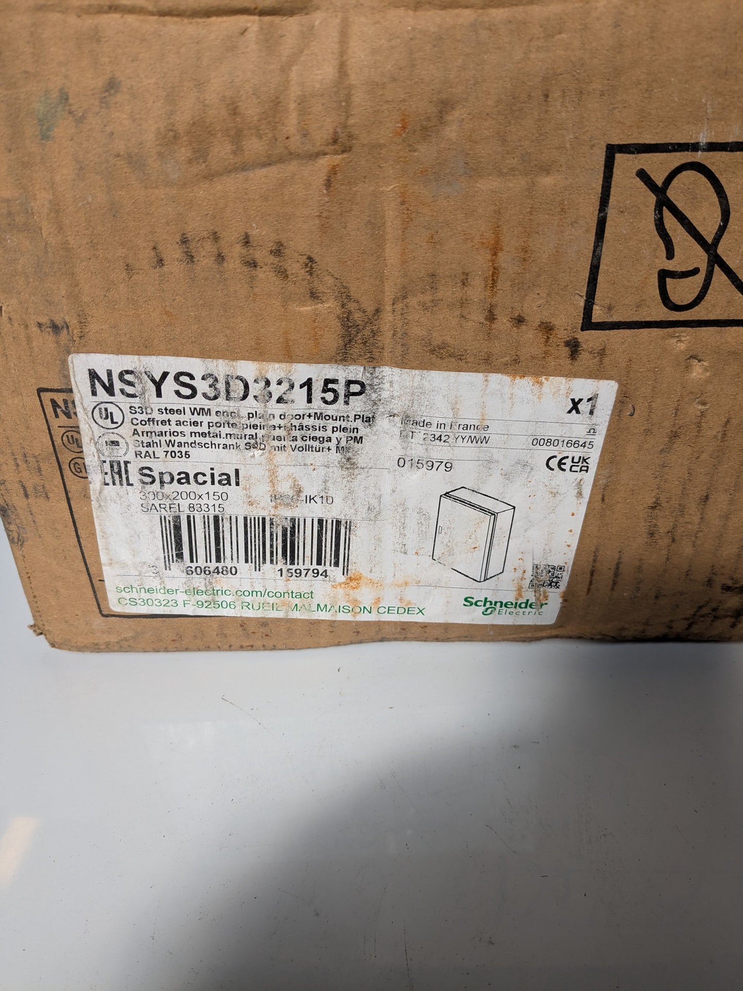 *NEW* Schneider Electric PanelSet S3D Series Steel Wall Box, IP66, 300 mm x 200 mm x 1 - Robot Hub