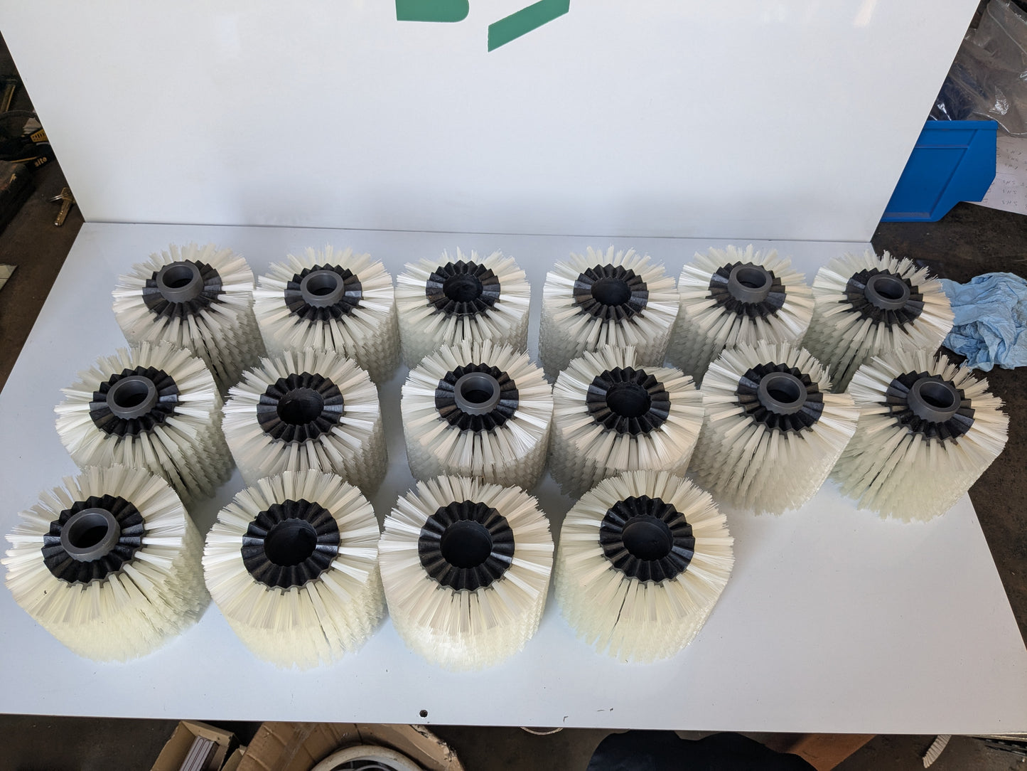 *NEW* Brush 140mm x120mm (30mm inner diameter) - Robot Hub
