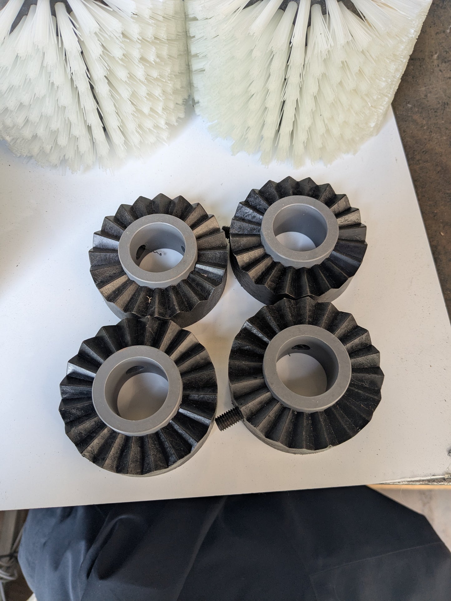 *NEW* Brush 140mm x120mm (30mm inner diameter) - Robot Hub