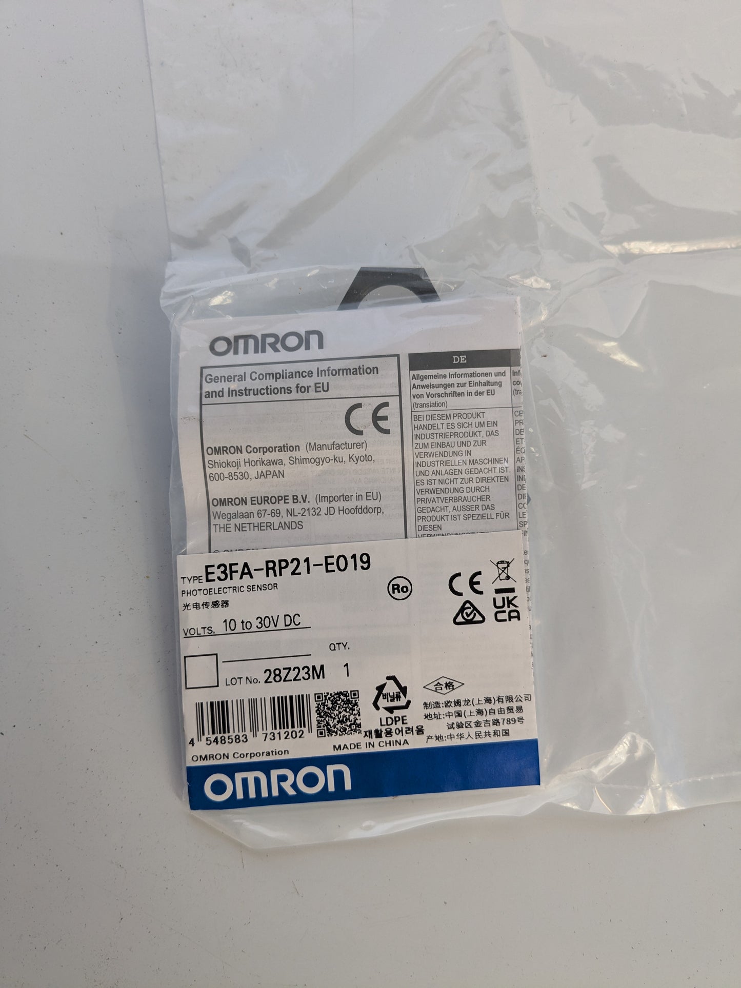 *NEW* Omron Retroreflective Photoelectric Sensor, Barrel Sensor, 100 mm 4 m Detection - Robot Hub