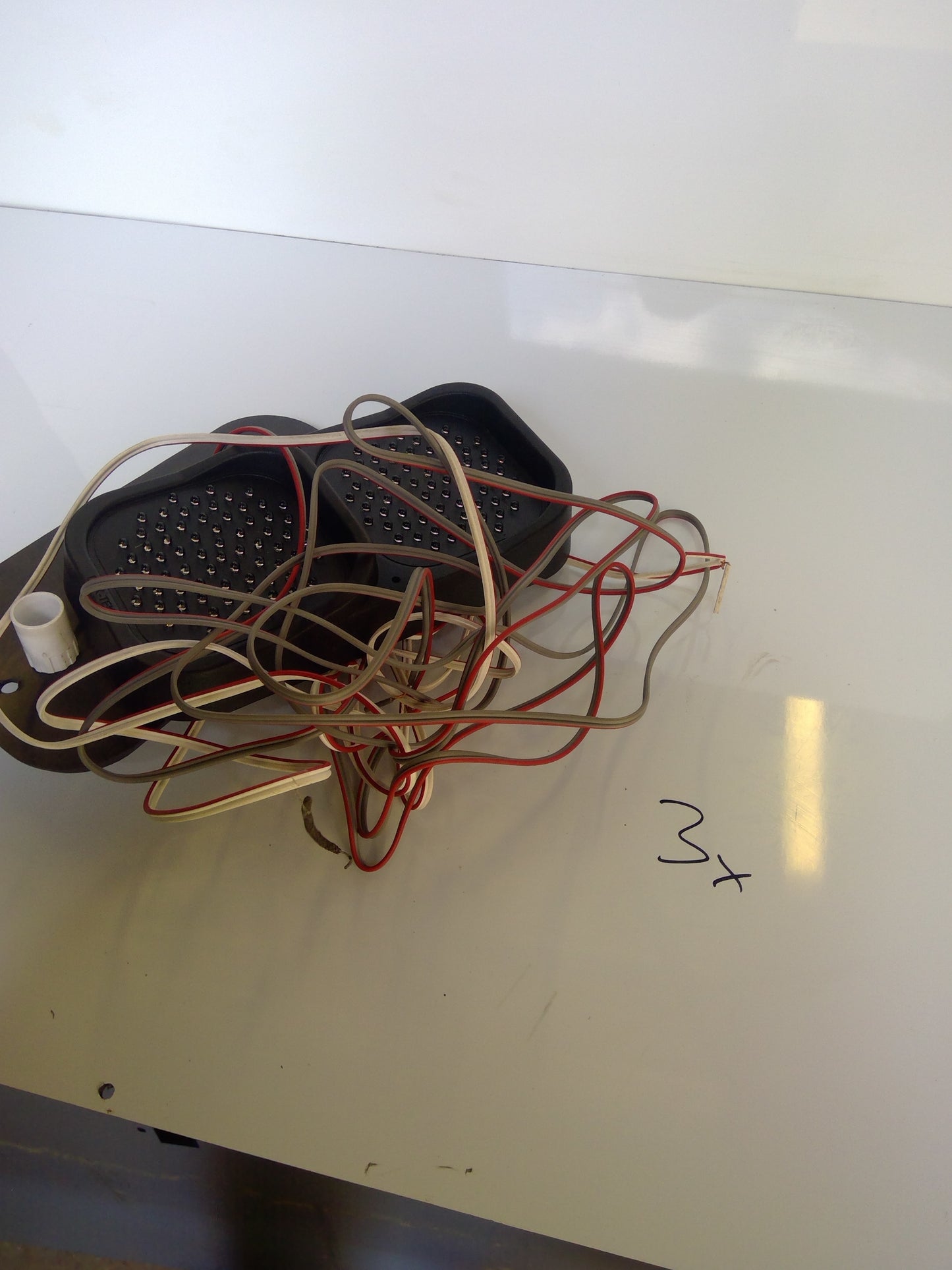 *NEW* Dok-Tek Twin Circular Traffic Lights 100mm Red / Green 24V CR24VDC - Robot Hub