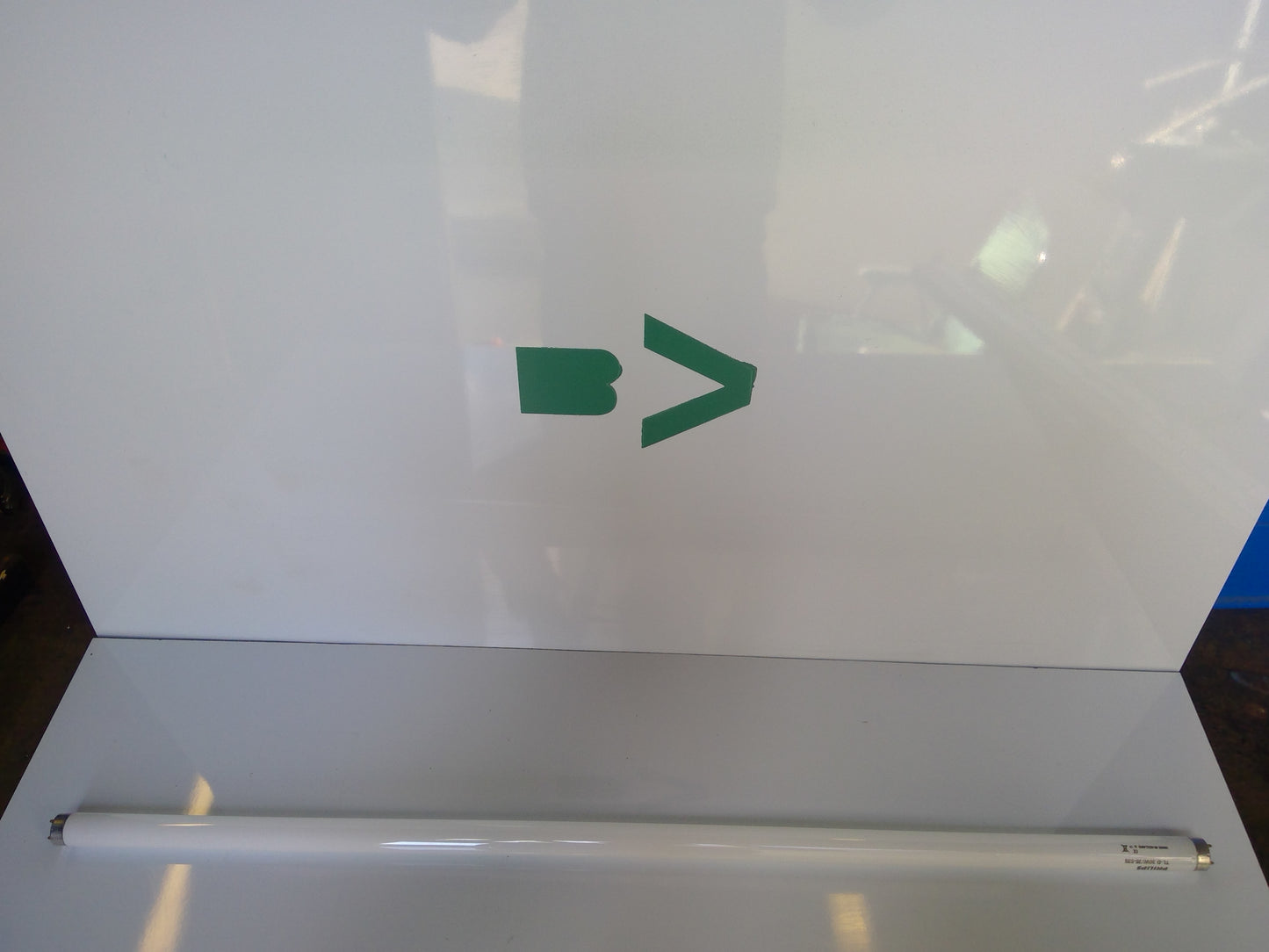 *NEW* Philips 30 TLF 30W 35-535 Fluorescent Tube - Robot Hub