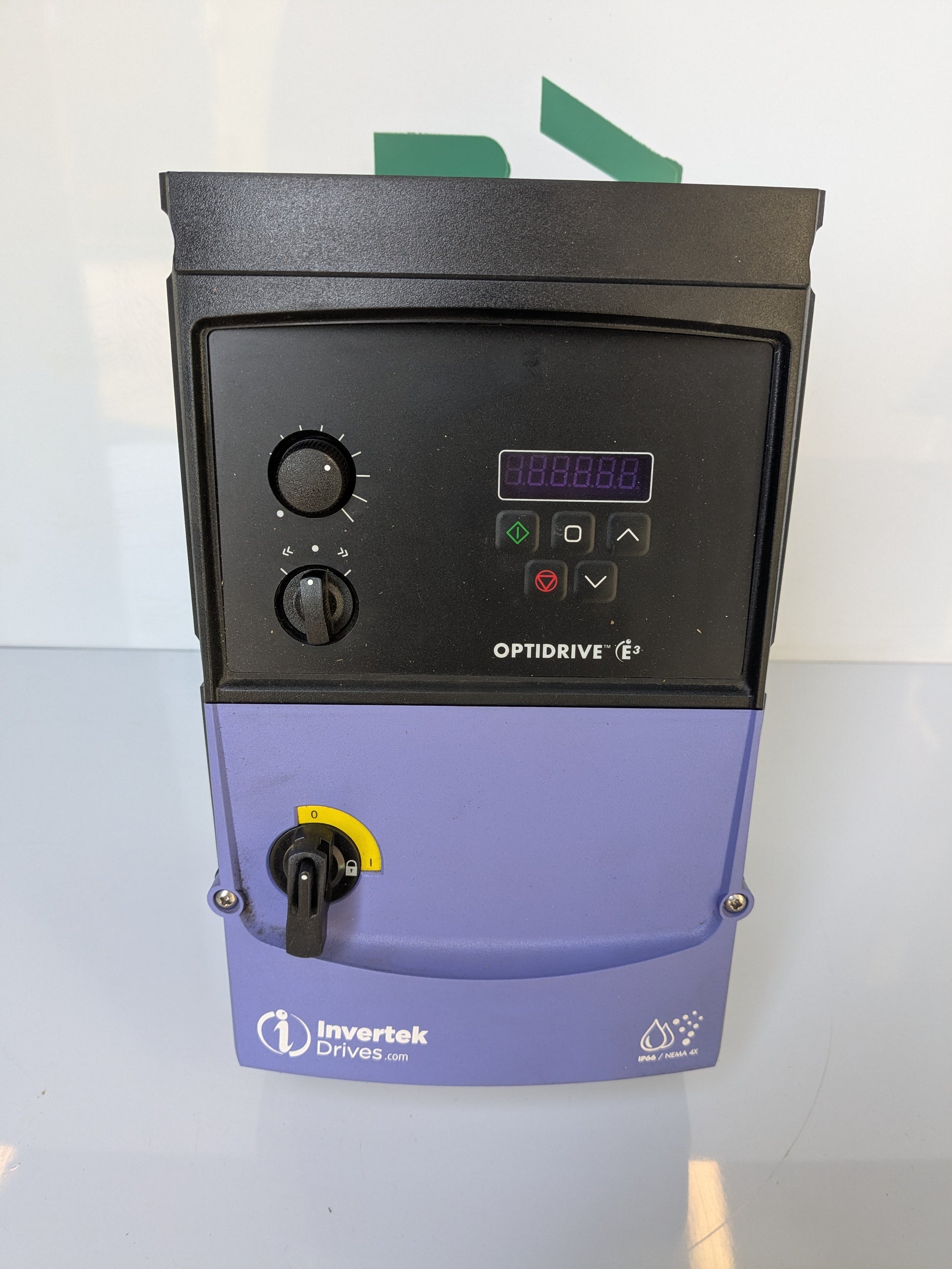 *NEW* ODE-3-340240-3F4B Invertek IP66 Outdoor Switched Variable Frequency Drive - Robot Hub