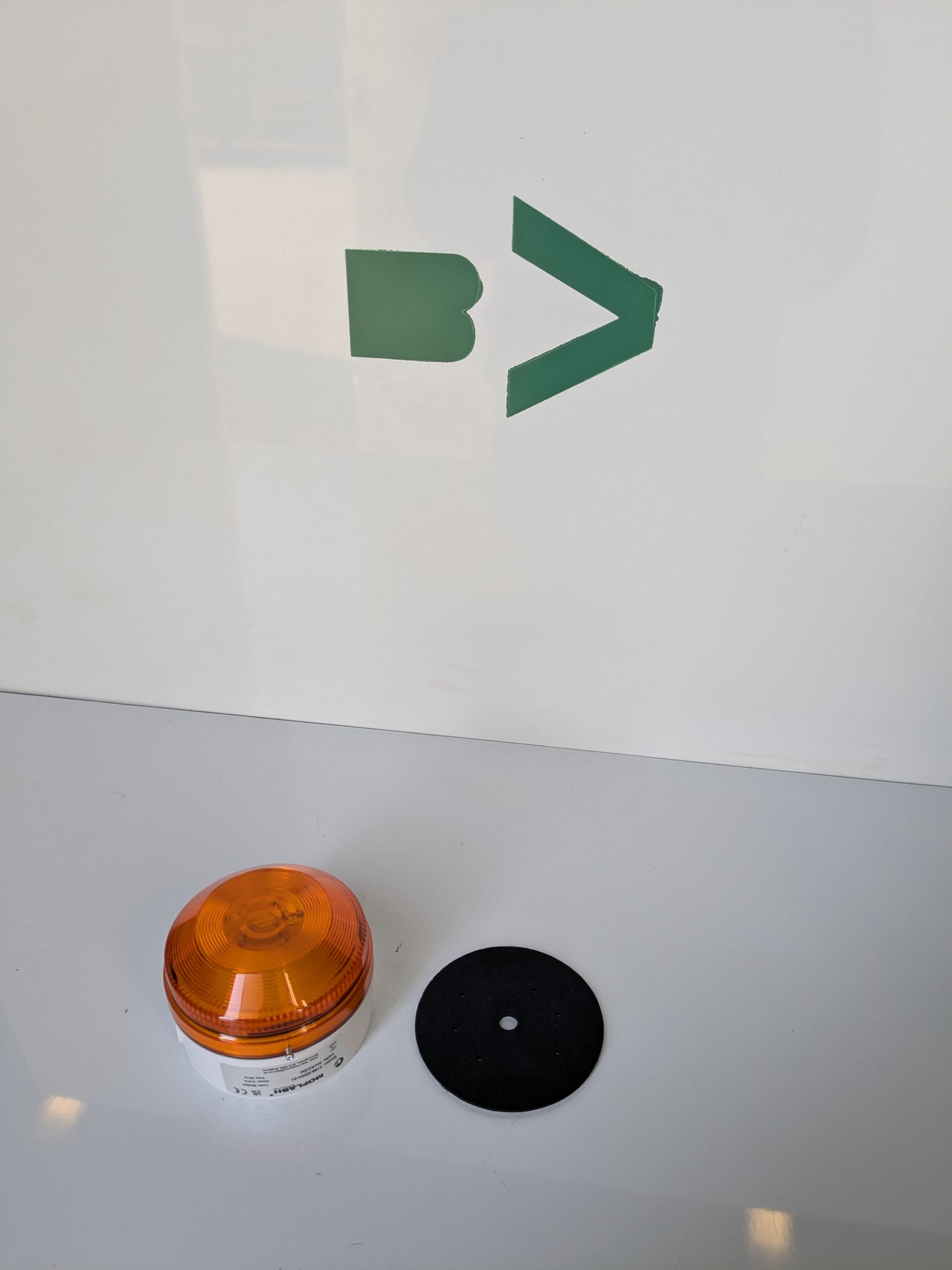 *NEW* Moflash LED195 Series Amber Flashing Beacon, 20 → 30 V ac/dc, Surface Mount, Wall Mount, LED Bulb, IP65 - Robot Hub