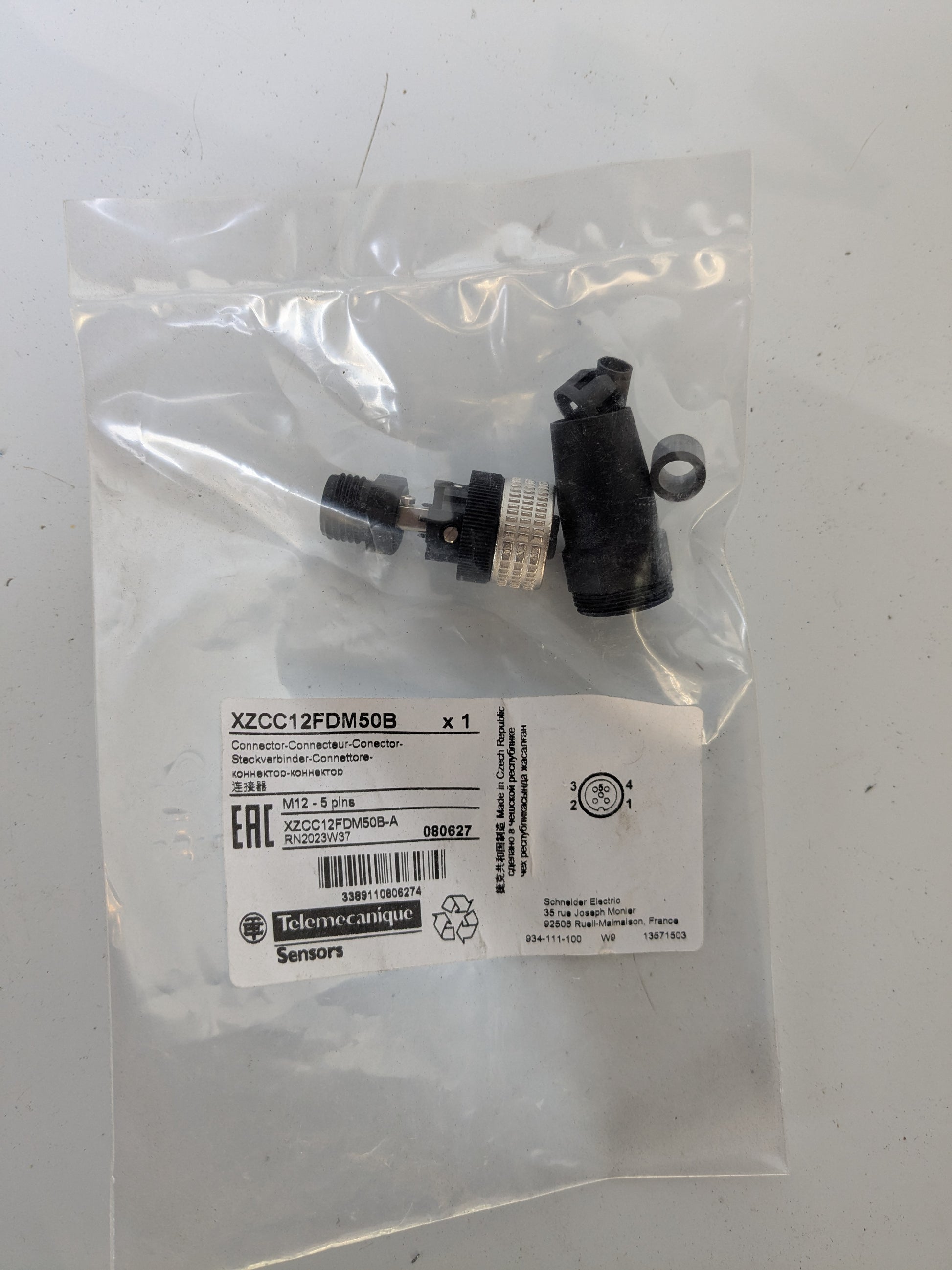 *NEW* Telemecanique Sensors Circular Connector, 5 Contacts, Cable Mount, M12 Connector - Robot Hub