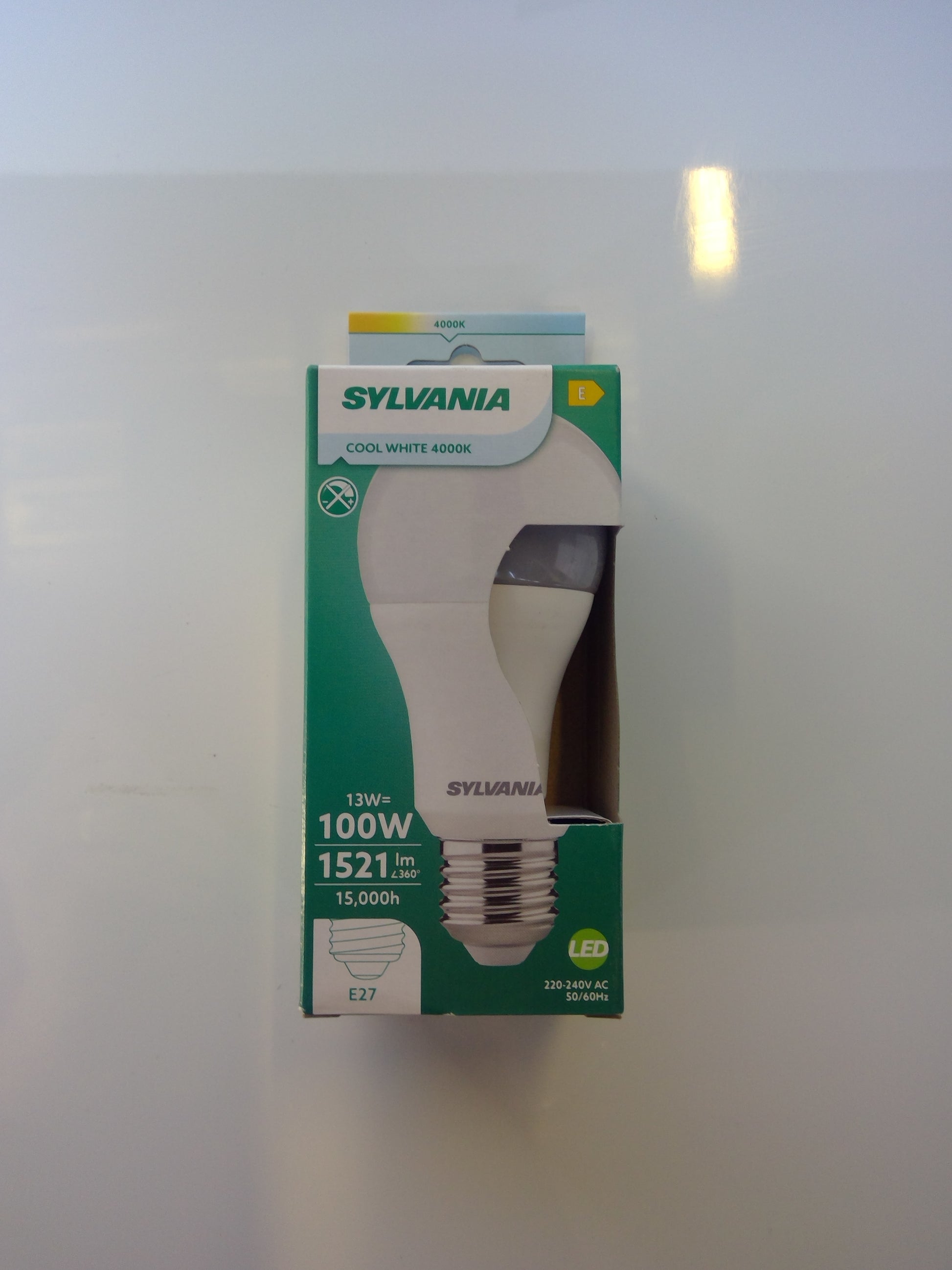 *NEW* Sylvania Cool White 4000K LED Bulb (E27) - Robot Hub